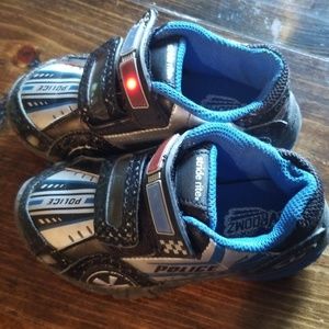 Stride rite wide police shoe toddler 8.5